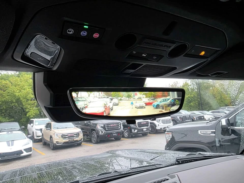 2026 GMC Hummer EV - Image 12 of 15