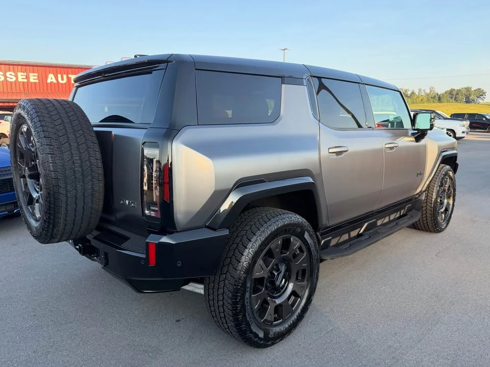 2026 GMC Hummer EV - Image 6 of 20