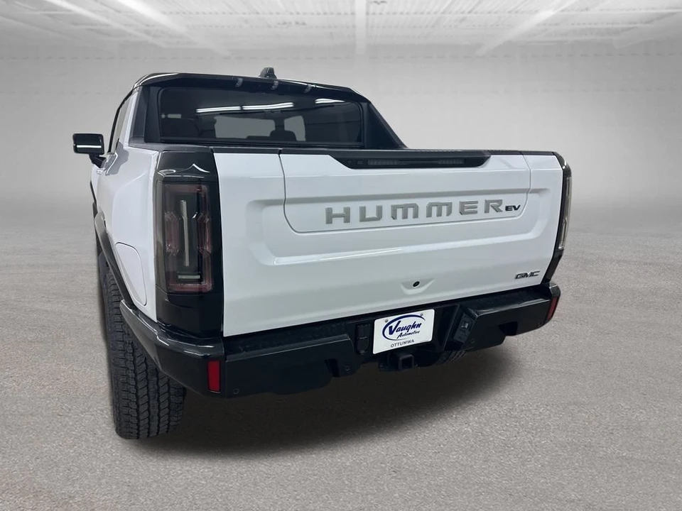 2026 GMC Hummer EV - Image 8 of 12