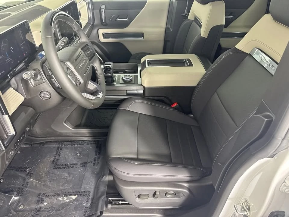2026 GMC Hummer EV - Image 9 of 20