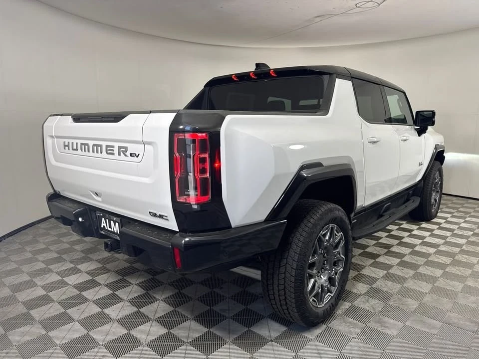 2026 GMC Hummer EV - Image 5 of 20