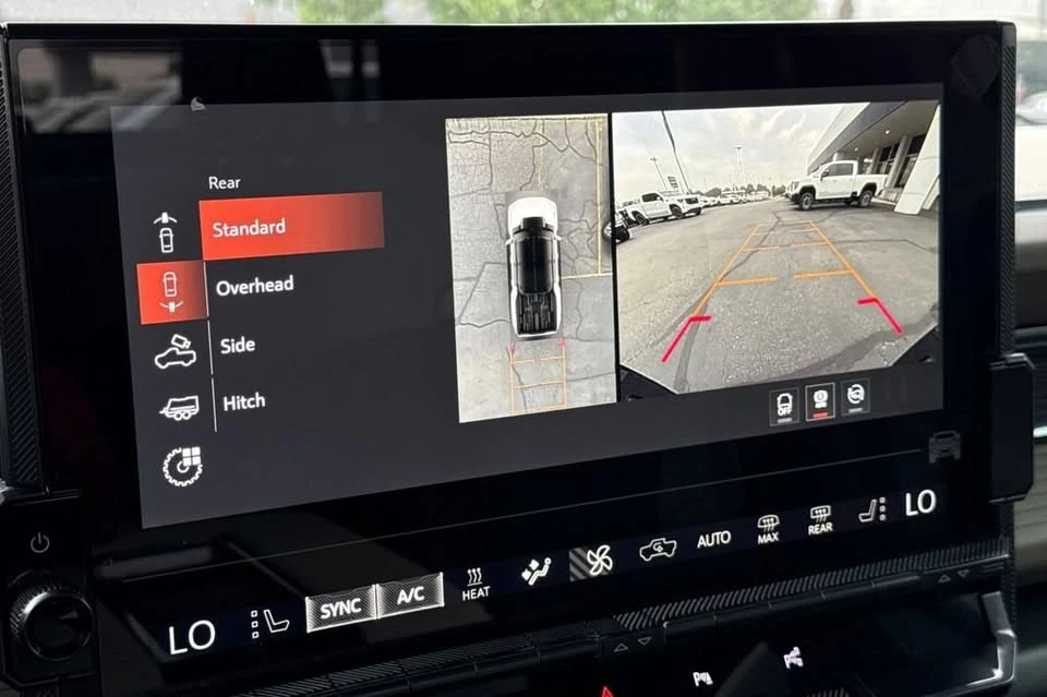 2026 GMC Hummer EV - Image 19 of 20