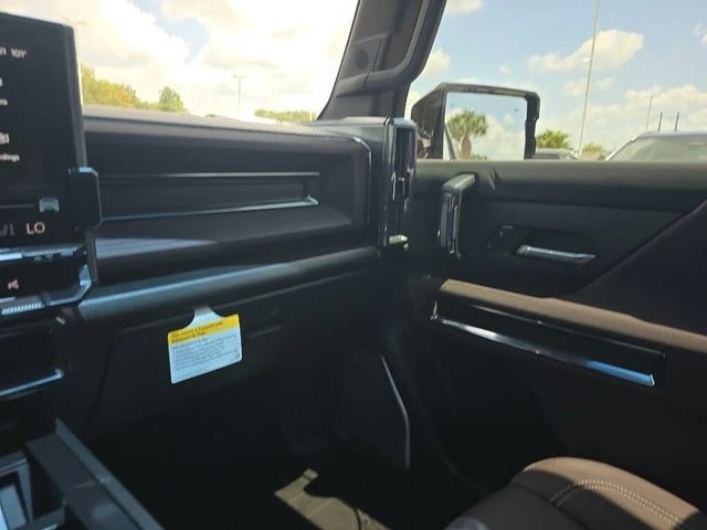 2026 GMC Hummer EV - Image 12 of 19
