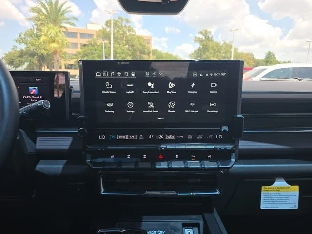 2026 GMC Hummer EV - Image 11 of 19