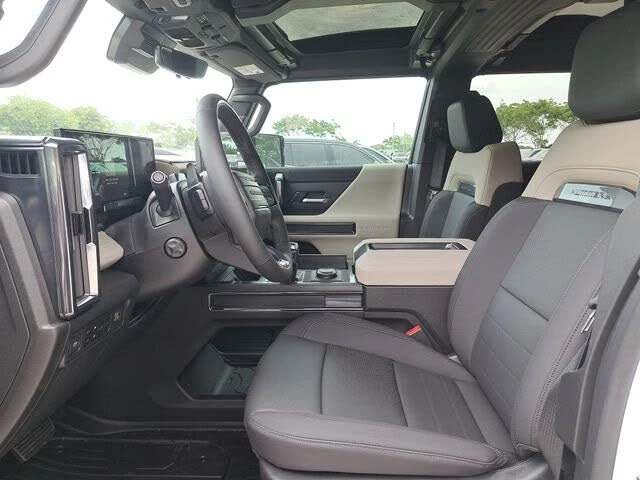 2026 GMC Hummer EV - Image 7 of 12