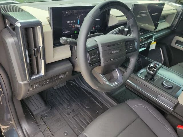 2026 GMC Hummer EV - Image 8 of 12