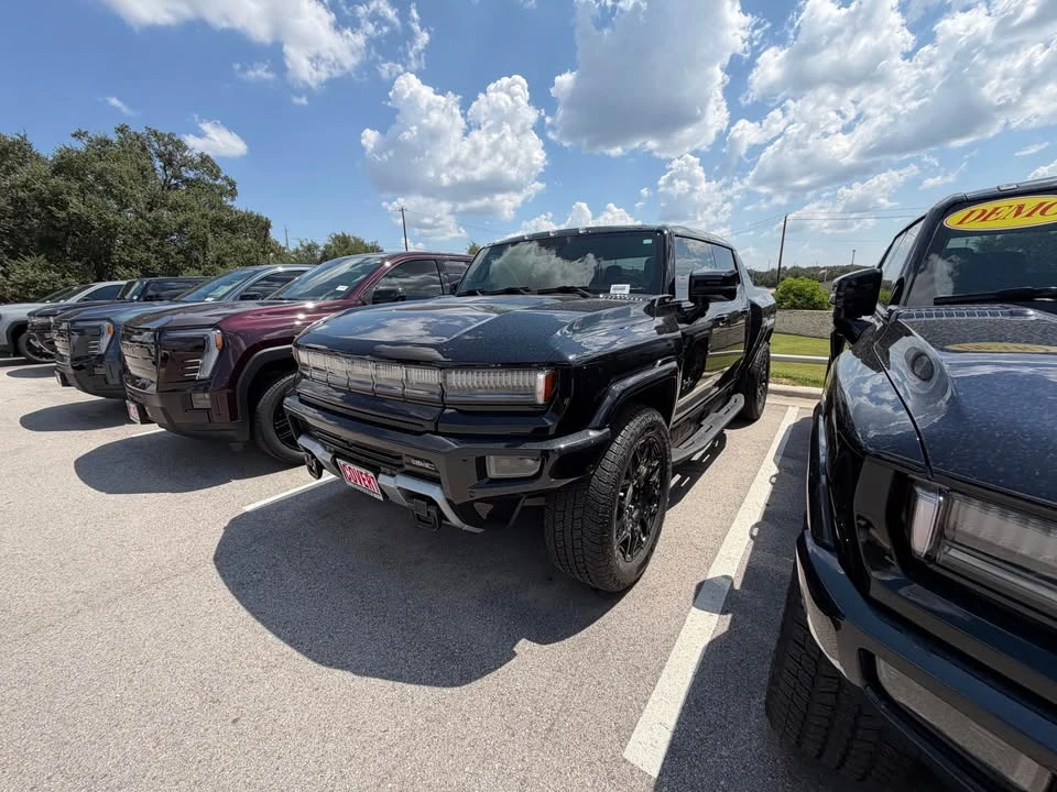 2026 GMC Hummer EV - Image 3 of 12