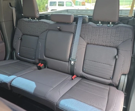 2026 GMC Hummer EV - Image 9 of 9