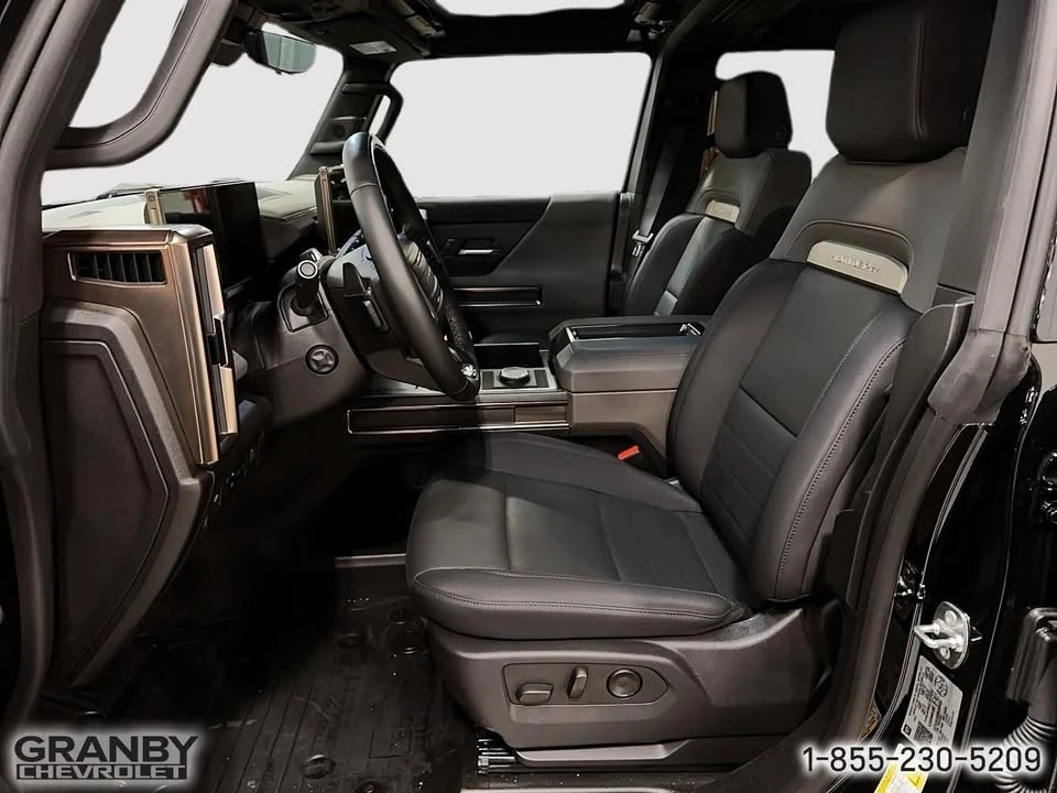 2026 GMC Hummer EV - Image 11 of 20