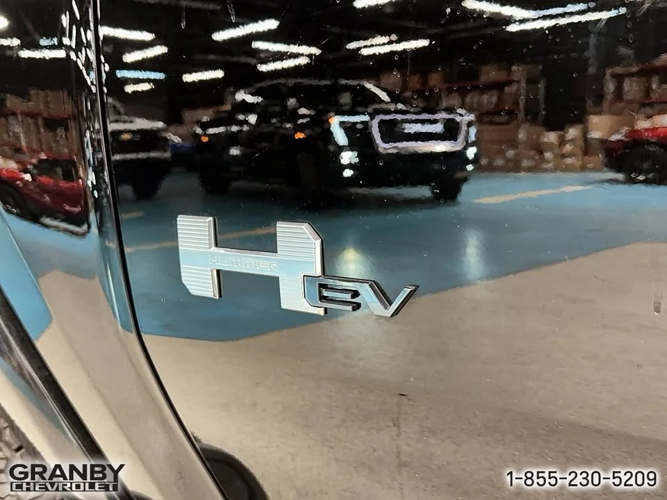 2026 GMC Hummer EV - Image 9 of 20