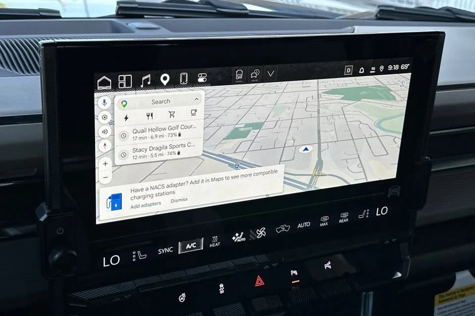 2026 GMC Hummer EV - Image 18 of 20