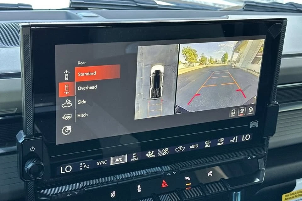 2026 GMC Hummer EV - Image 19 of 20