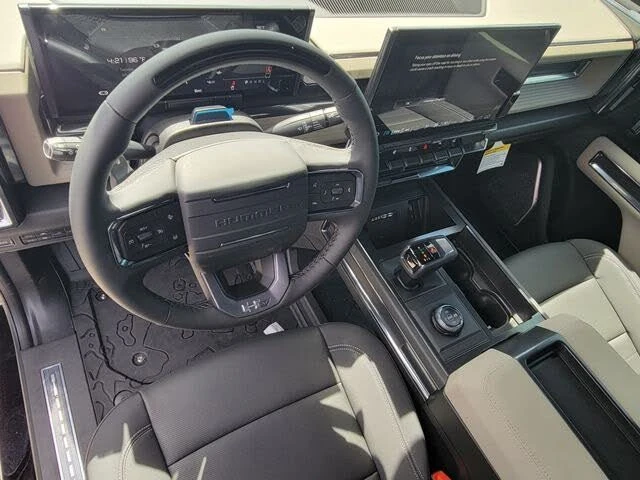 2026 GMC Hummer EV - Image 8 of 14