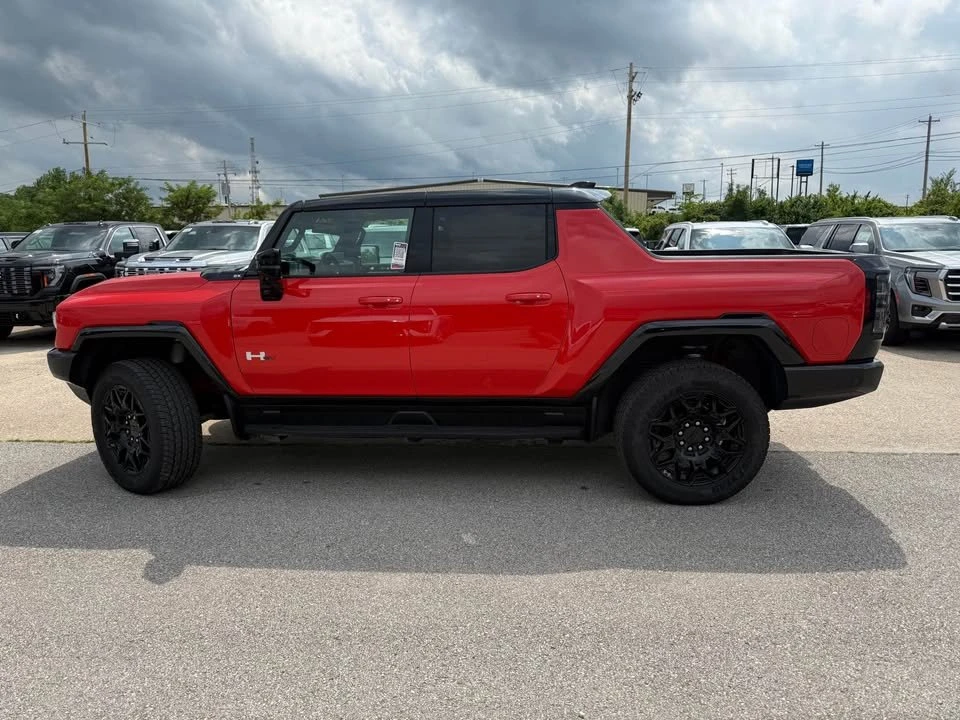 2026 GMC Hummer EV - Image 8 of 20