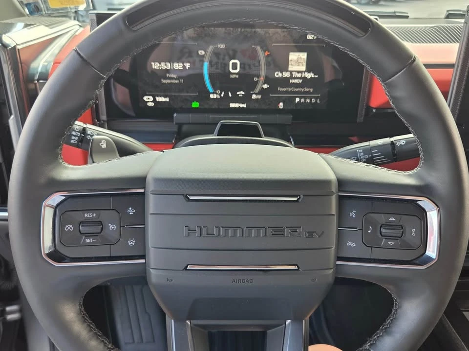 2026 GMC Hummer EV - Image 16 of 20