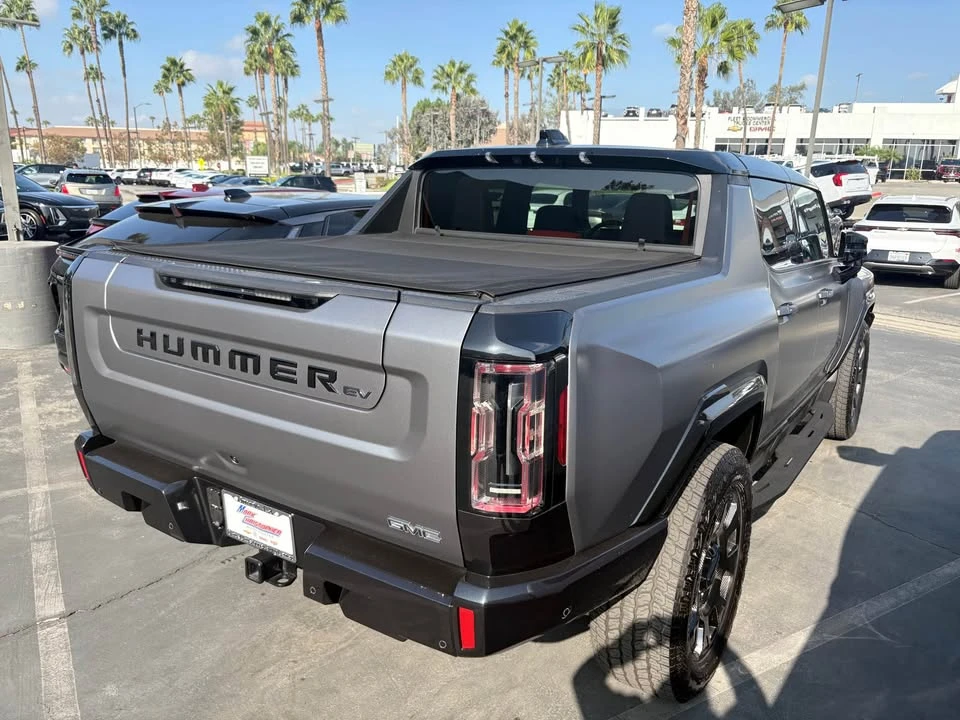 2026 GMC Hummer EV - Image 2 of 6