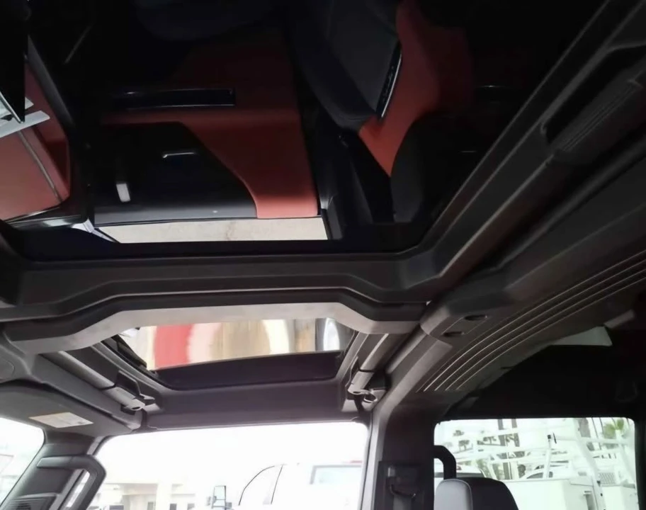 2026 GMC Hummer EV - Image 12 of 17