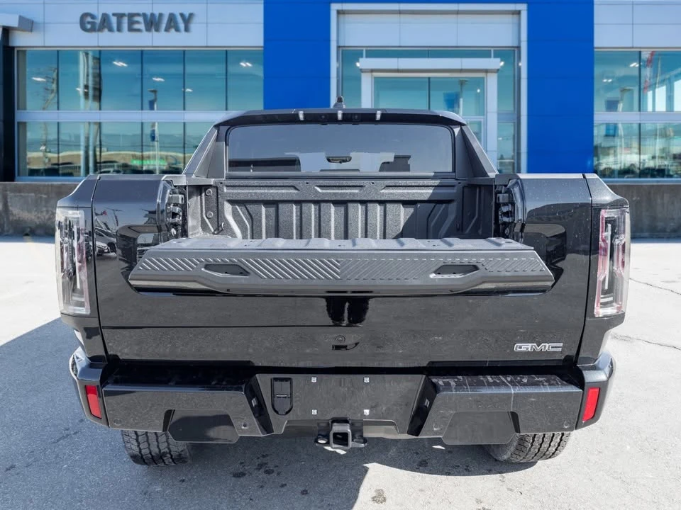 2026 GMC Hummer EV - Image 11 of 20
