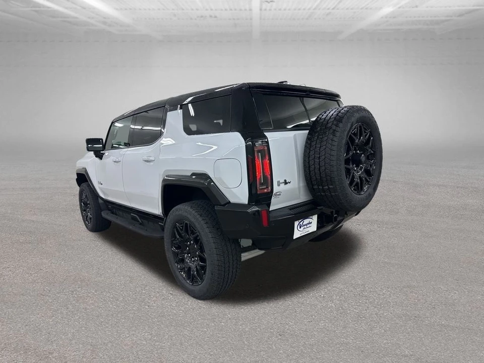 2026 GMC Hummer EV - Image 7 of 12