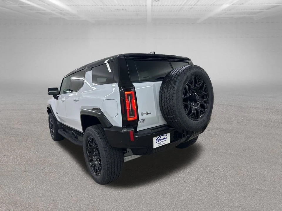 2026 GMC Hummer EV - Image 8 of 12
