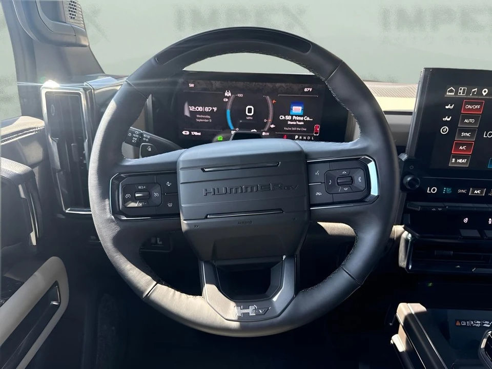 2026 GMC Hummer EV - Image 17 of 31