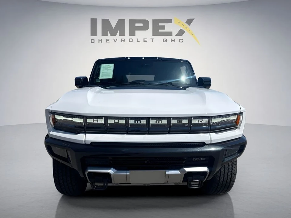2026 GMC Hummer EV - Image 8 of 31