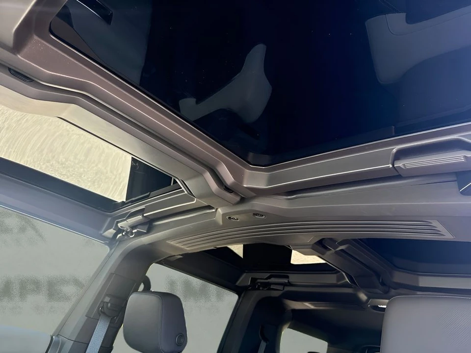 2026 GMC Hummer EV - Image 11 of 31