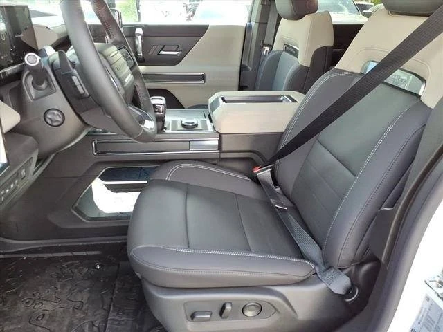 2026 GMC Hummer EV - Image 5 of 14
