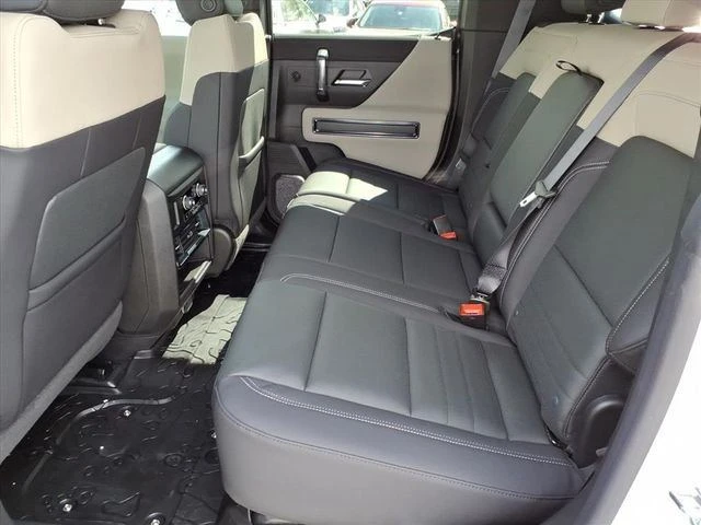 2026 GMC Hummer EV - Image 6 of 14