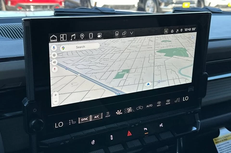 2026 GMC Hummer EV - Image 16 of 20