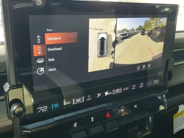 2026 GMC Hummer EV - Image 10 of 12
