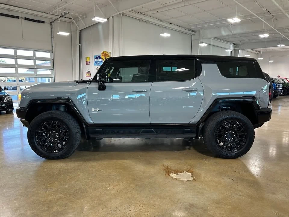2026 GMC Hummer EV - Image 3 of 20