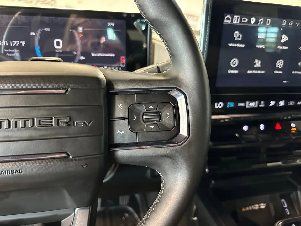 2026 GMC Hummer EV - Image 19 of 20