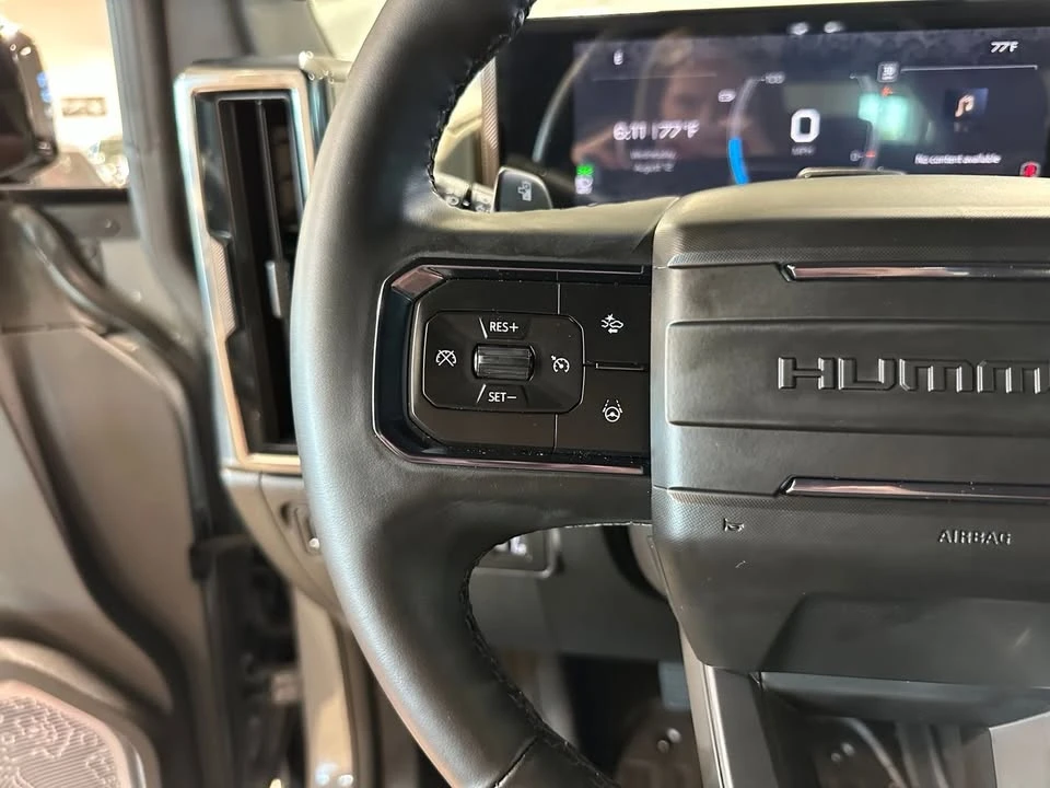2026 GMC Hummer EV - Image 18 of 20