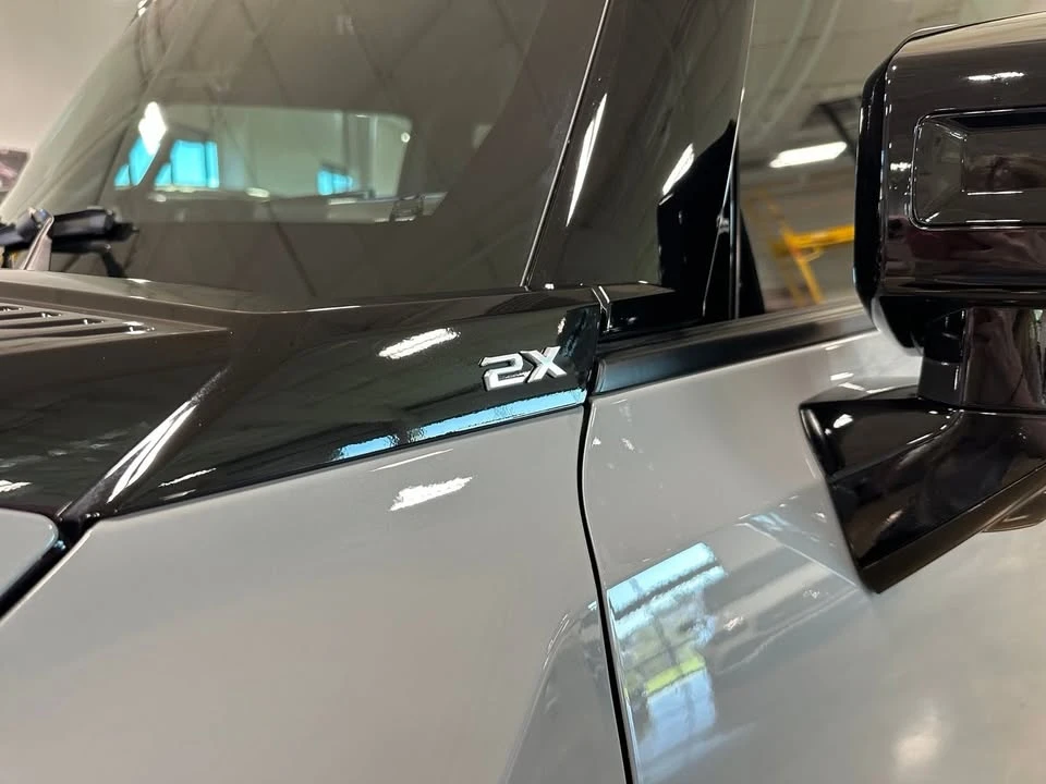 2026 GMC Hummer EV - Image 8 of 20