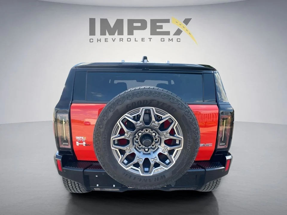 2026 GMC Hummer EV - Image 5 of 31