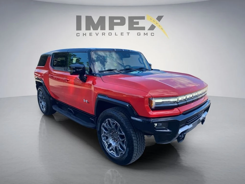 2026 GMC Hummer EV - Image 8 of 31