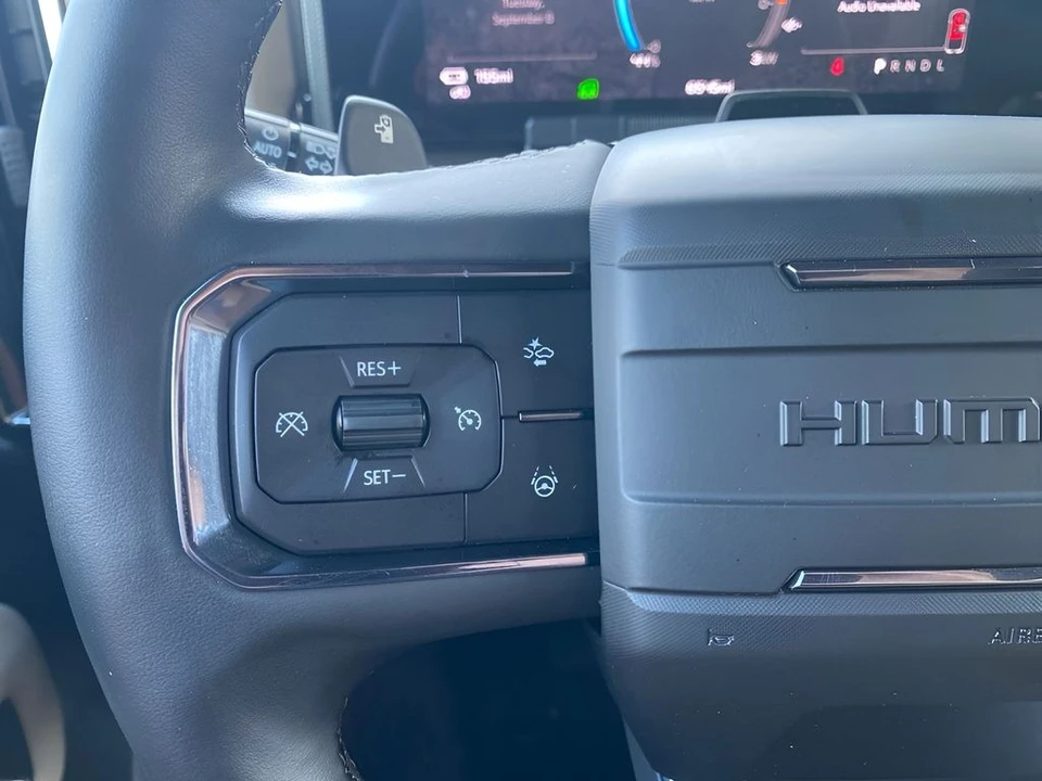2026 GMC Hummer EV - Image 19 of 31