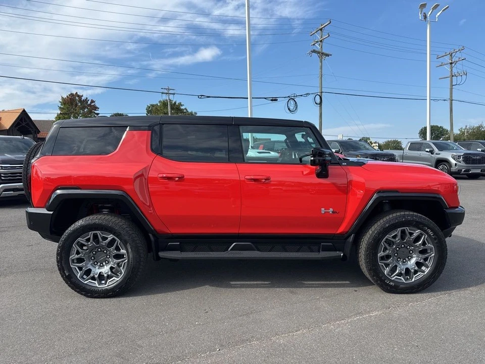 2026 GMC Hummer EV - Image 6 of 12