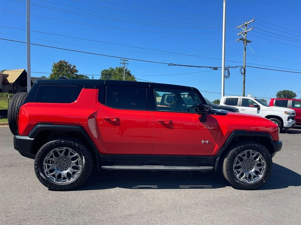 2026 GMC Hummer EV - Image 6 of 12