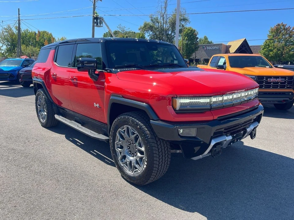 2026 GMC Hummer EV - Image 7 of 12