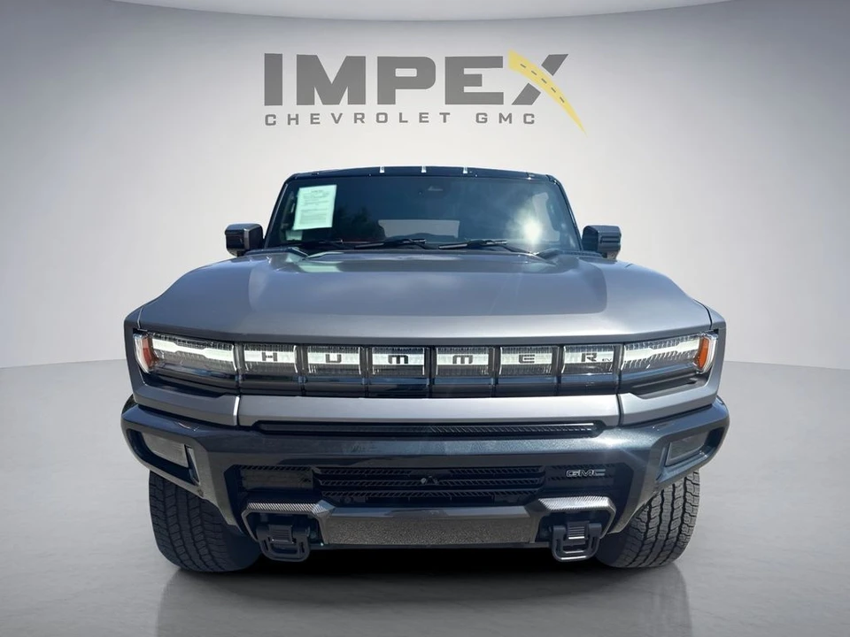 2026 GMC Hummer EV - Image 8 of 31