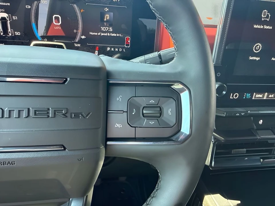 2026 GMC Hummer EV - Image 18 of 31