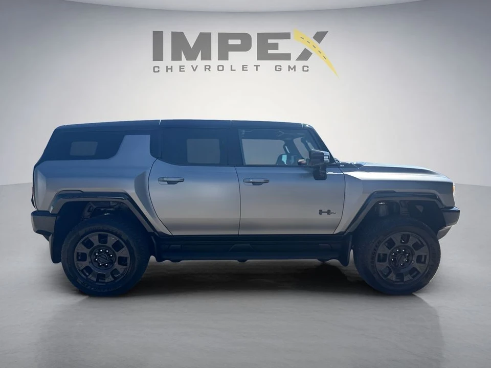 2026 GMC Hummer EV - Image 6 of 31