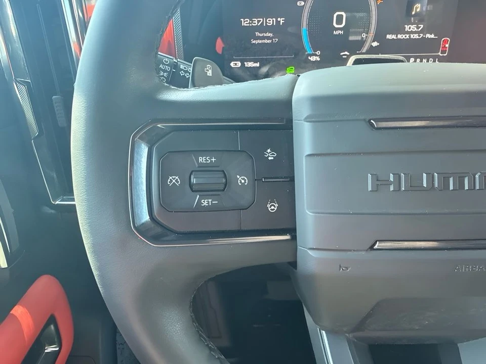 2026 GMC Hummer EV - Image 18 of 31