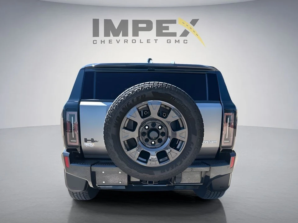 2026 GMC Hummer EV - Image 4 of 31