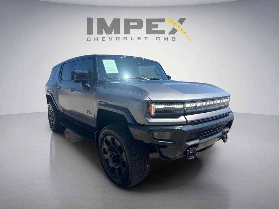 2026 GMC Hummer EV - Image 7 of 31