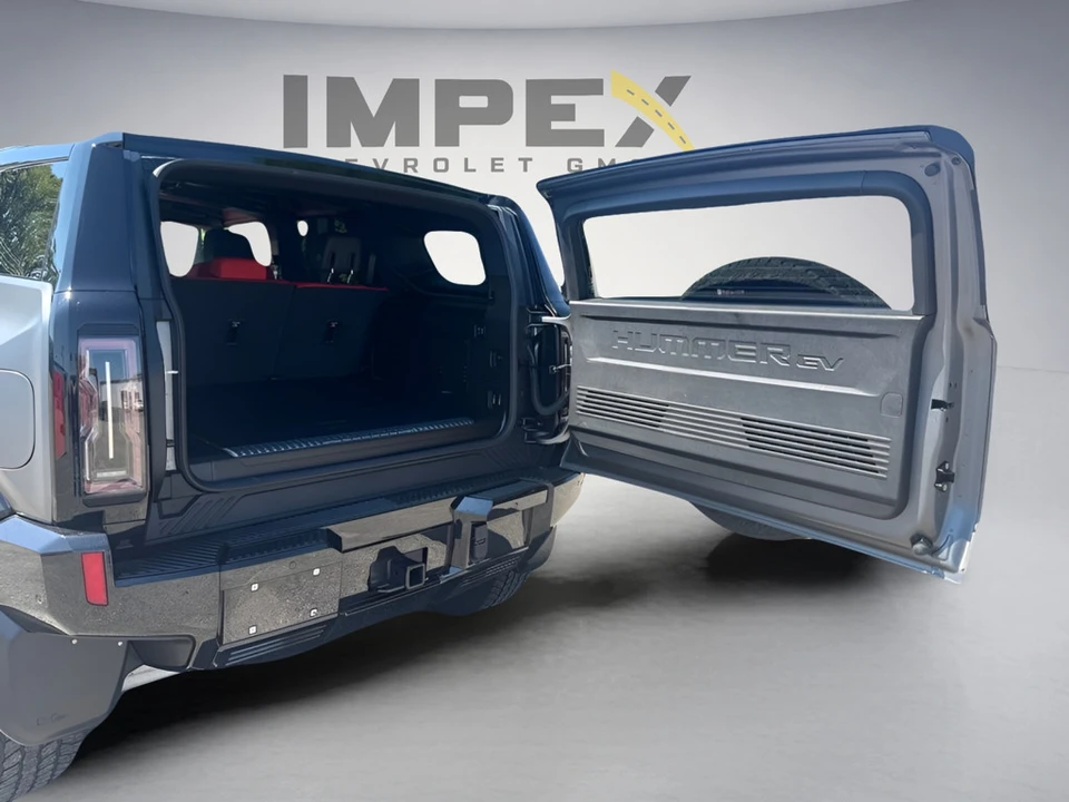 2026 GMC Hummer EV - Image 9 of 31