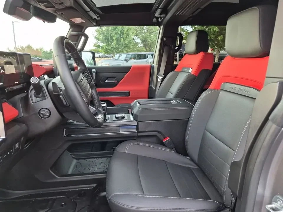 2026 GMC Hummer EV - Image 19 of 19