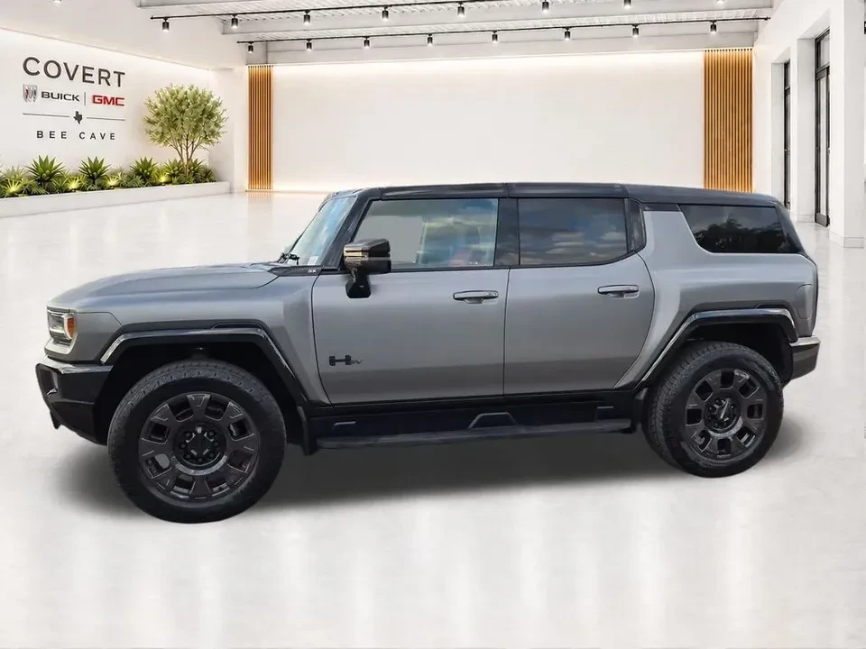 2026 GMC Hummer EV - Image 5 of 19
